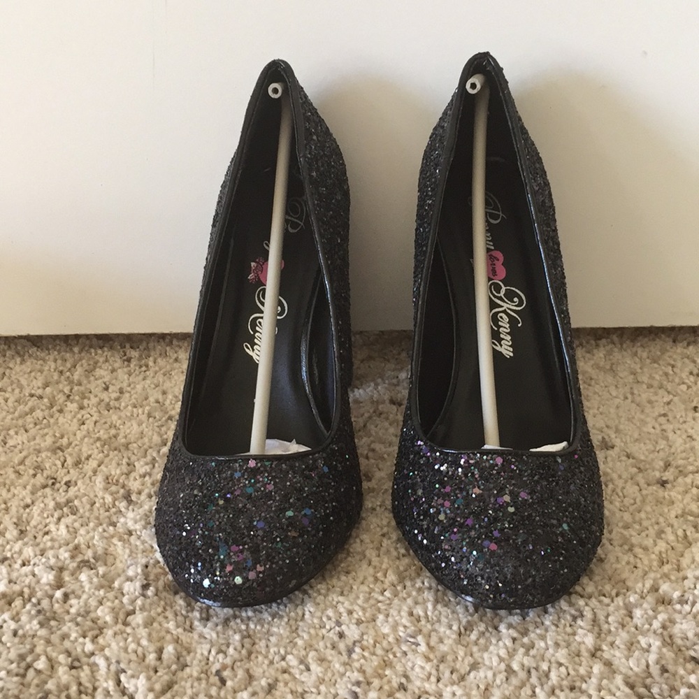 Black Glitter Shoes, Size 7